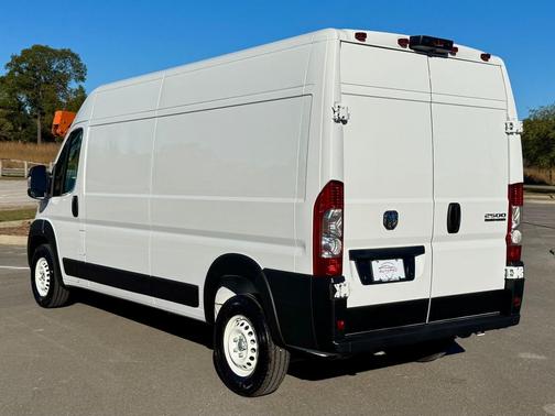 2025 RAM ProMaster 2500 Tradesman