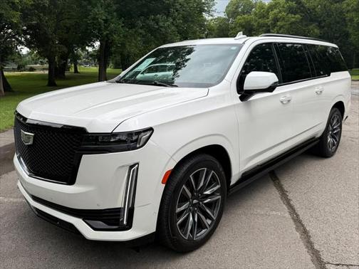 2023 Cadillac Escalade ESV Sport Platinum
