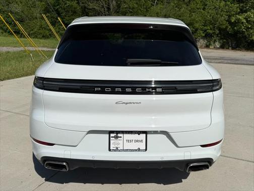 2024 Porsche Cayenne S