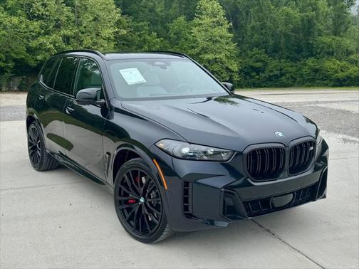 2025 BMW X5 M60i