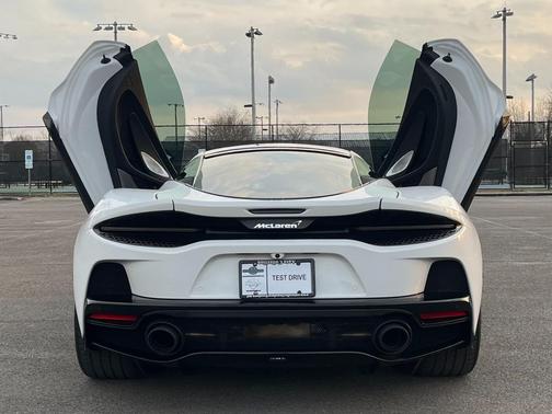 2022 McLaren GT Coupe