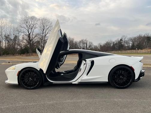 2022 McLaren GT Coupe