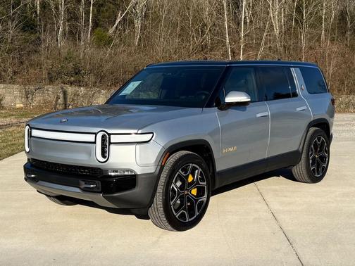 2023 Rivian R1S Adventure