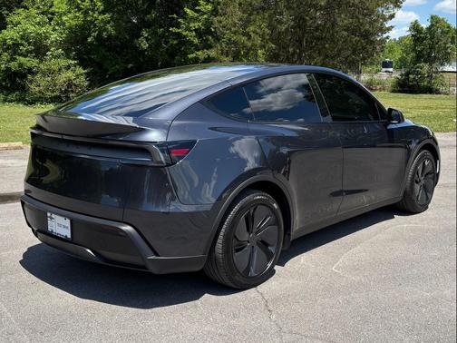 Stealth Grey 2026 Tesla Model Y Long Range