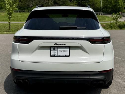 2022 Porsche Cayenne Platinum Edition