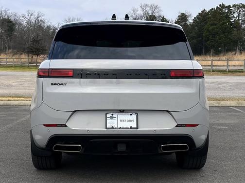 2024 Land Rover Range Rover Sport SE