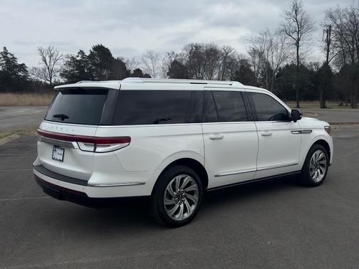 2024 Lincoln Navigator Reserve