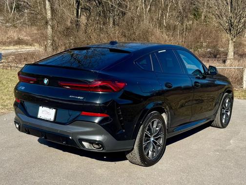 2025 BMW X6 xDrive40i