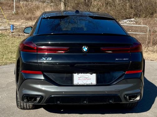 2025 BMW X6 xDrive40i
