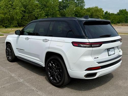 Bright White Clearcoat 2025 Jeep Grand Cherokee High Altitude