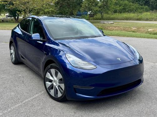 2023 Tesla Model Y Long Range Dual Motor All-Wheel Drive