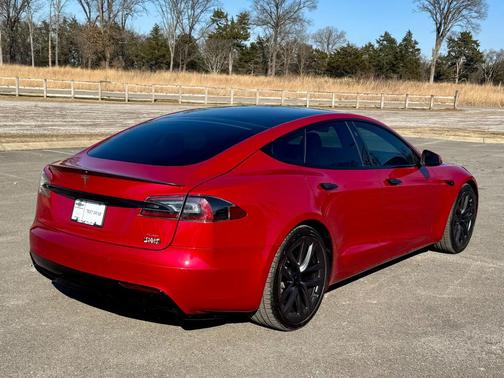 2021 Tesla Model S Plaid