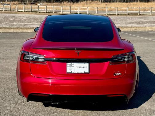 2021 Tesla Model S Plaid