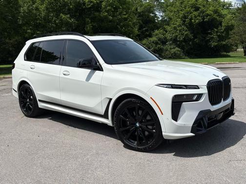 Alpine White 2025 BMW X7 M60i