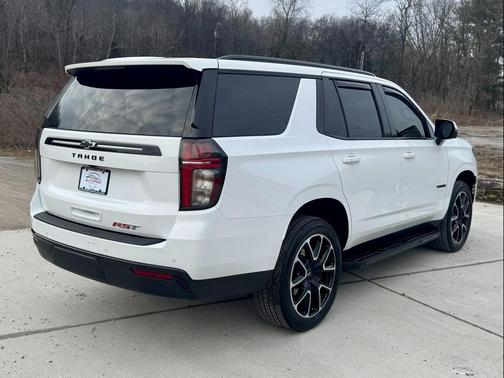 2023 Chevrolet Tahoe 4WD RST