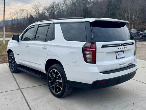 2023 Chevrolet Tahoe 4WD RST