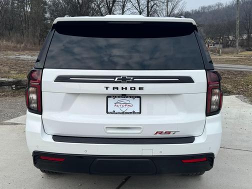 2023 Chevrolet Tahoe 4WD RST