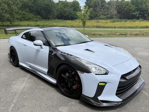 2017 Nissan GT-R Premium