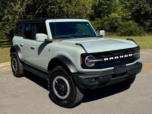 2021 Ford Bronco Outer Banks