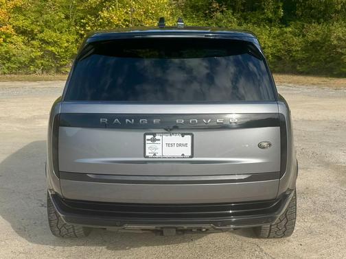2023 Land Rover Range Rover P400 SE