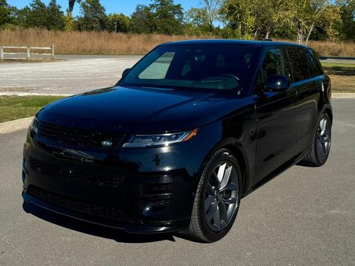 2024 Land Rover Range Rover Sport SE