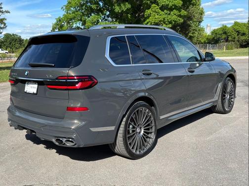 Dravit Grey Metallic 2024 BMW ALPINA XB7 ALPINA XB7 w/ BOWERS & WILKINS, FRONT MASSAGE SEATS, 158K MSRP!!