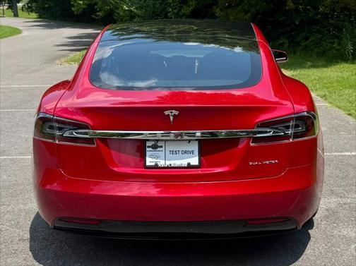 2020 Tesla Model S Long Range Plus