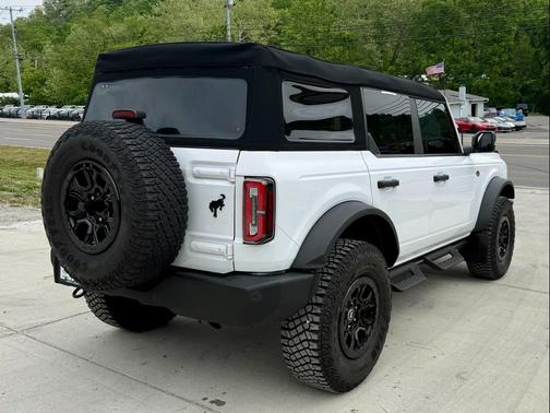 Oxford White 2023 Ford Bronco Wildtrak