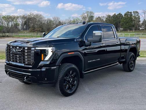 Onyx Black 2025 GMC Sierra 2500 Denali Ultimate