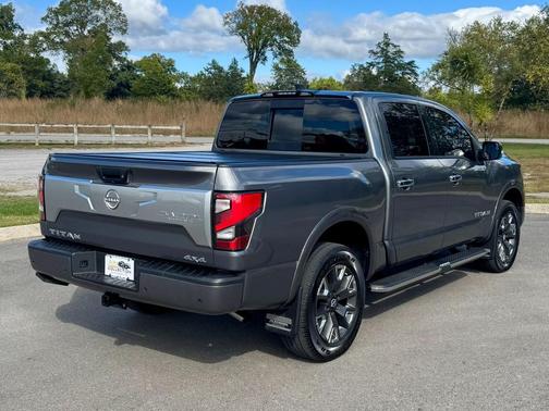 2024 Nissan Titan Platinum Reserve