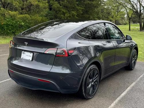 2024 Tesla Model Y Long Range Dual Motor All-Wheel Drive