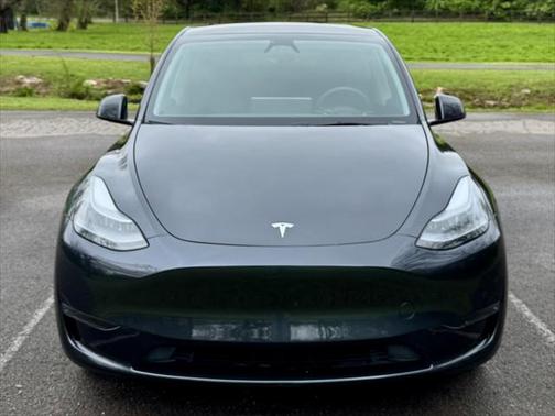 2024 Tesla Model Y Long Range Dual Motor All-Wheel Drive