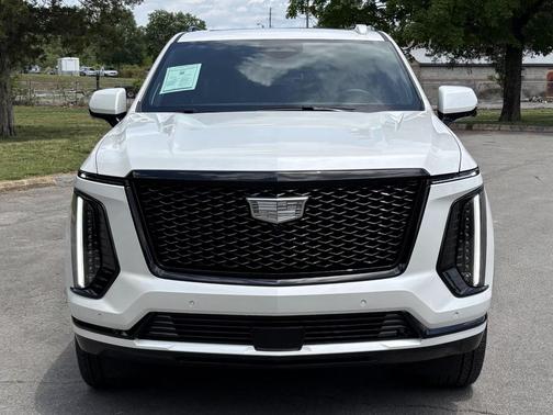 Crystal White Tricoat 2025 Cadillac Escalade Sport Platinum