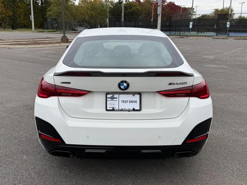 2025 BMW M440 i xDrive