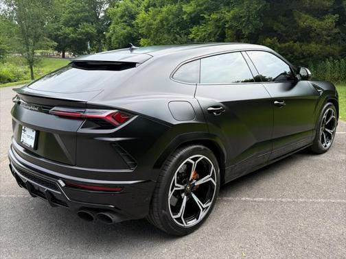 2021 Lamborghini Urus w/ ADVANCED 3D + REAR SEAT ENTERTAINMENT PKG ,LOADED 284K MSRP!!