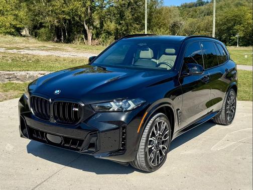 2025 BMW X5 M60i
