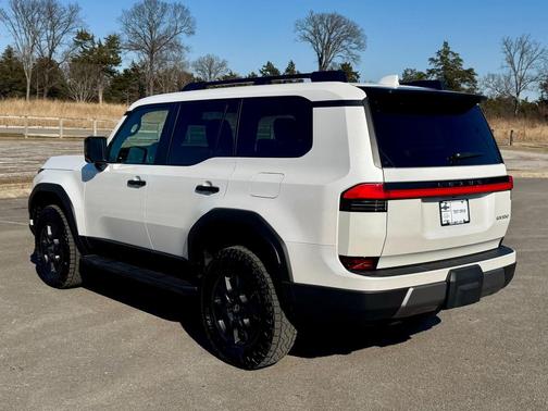 Eminent White Pearl 2025 Lexus GX 550 Overtrail