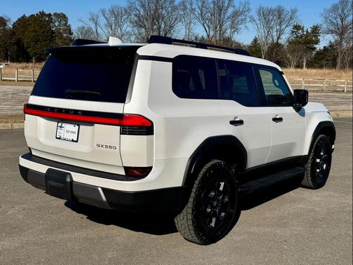 Eminent White Pearl 2025 Lexus GX 550 Overtrail
