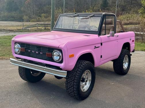 1976 Ford Bronco SUV