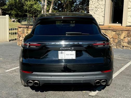 2019 Porsche Cayenne S