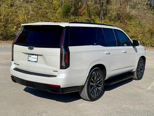 2022 Cadillac Escalade Sport Platinum