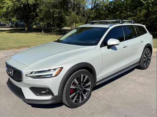 2020 Volvo V60 Cross Country T5