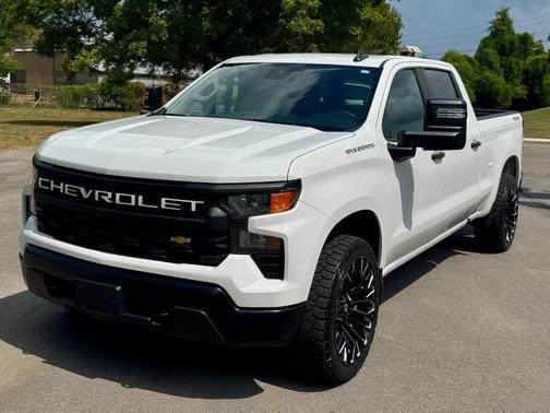 2023 Chevrolet Silverado 1500 WT