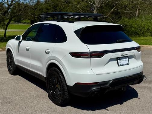 2022 Porsche Cayenne Platinum Edition