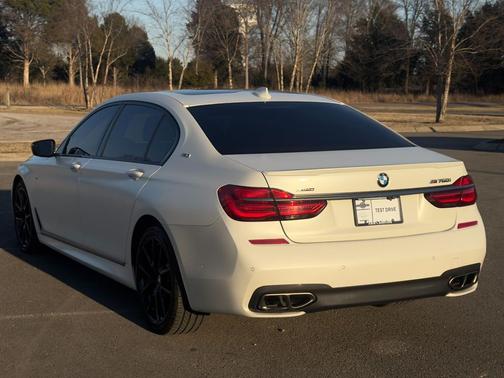 2018 BMW M760 xDrive