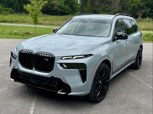 2024 BMW X7 M60i