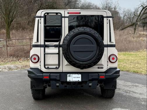 2025 INEOS Grenadier Fieldmaster