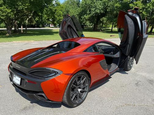 2017 McLaren 570S Coupe