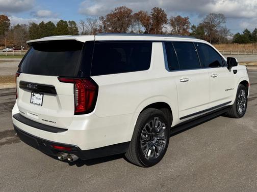 2023 GMC Yukon XL Denali Ultimate