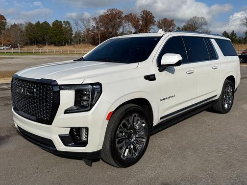 2023 GMC Yukon XL Denali Ultimate